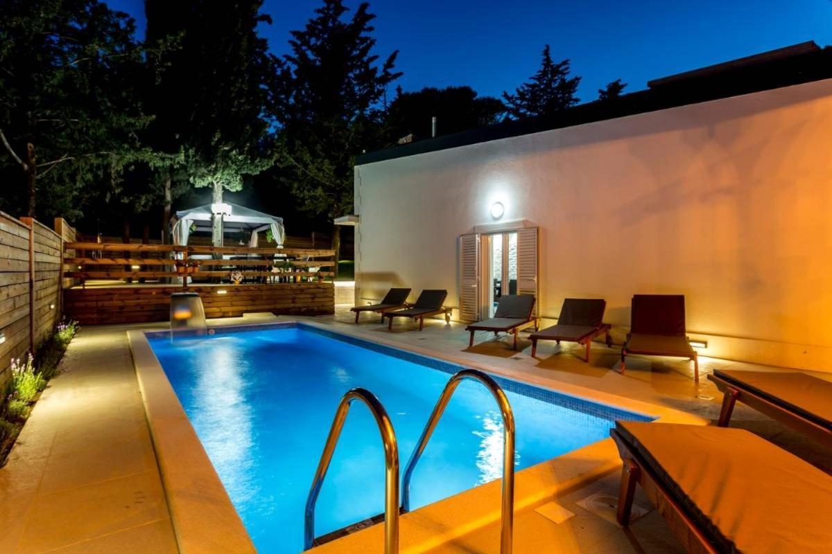 Villa Bila Vila Split - Where Life Meets Luxury & Nature المظهر الخارجي الصورة